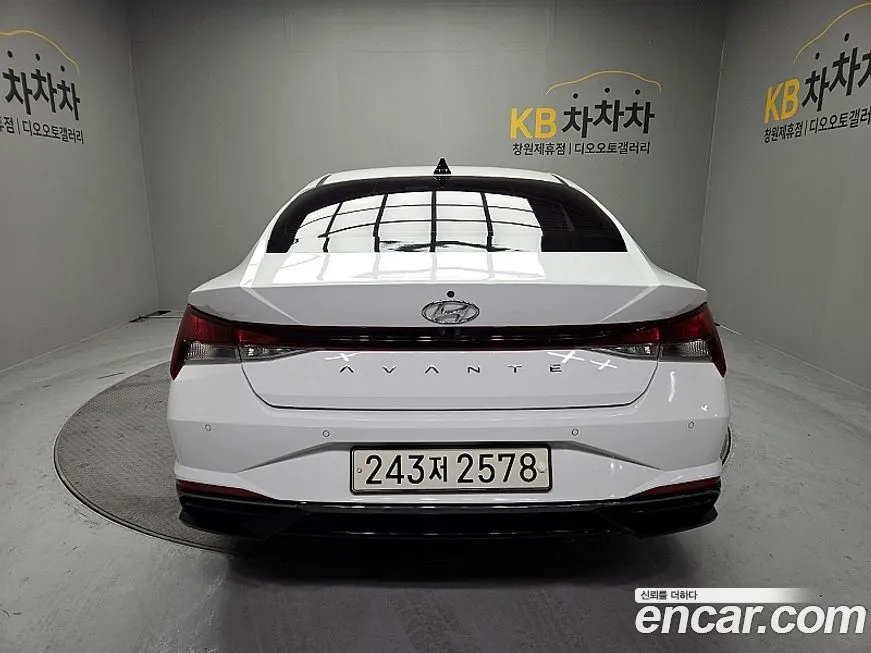 Hyundai AVANTE — фото 4