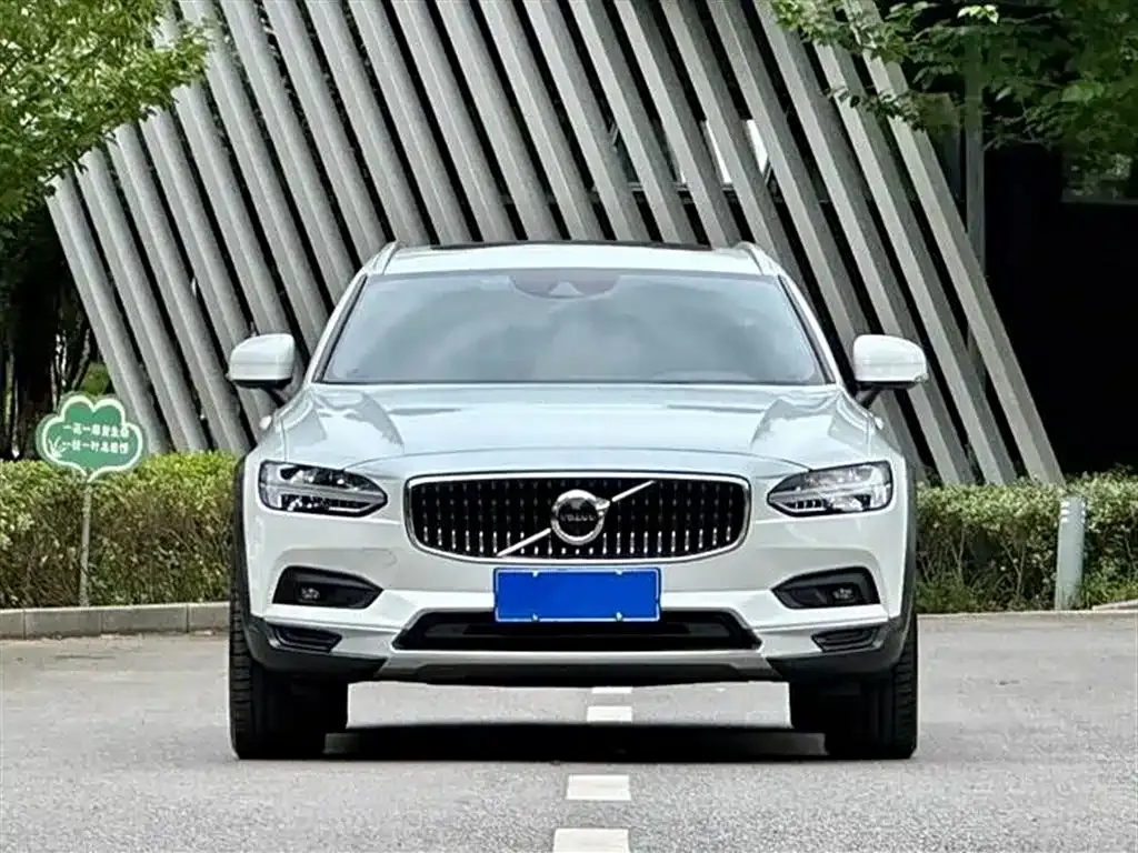 Volvo V90 2021 из CN, фото 3