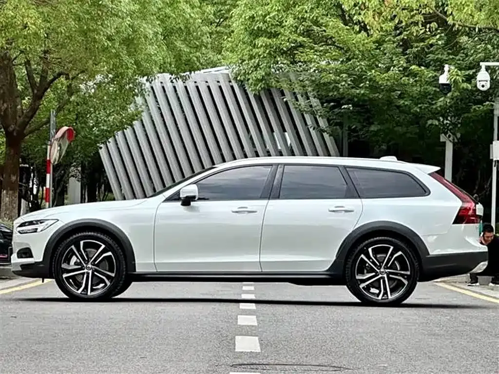 Volvo V90 2021 из CN, фото 5