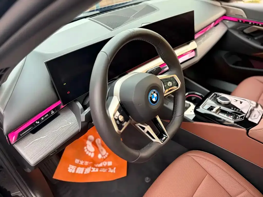 BMW i5 — фото 4