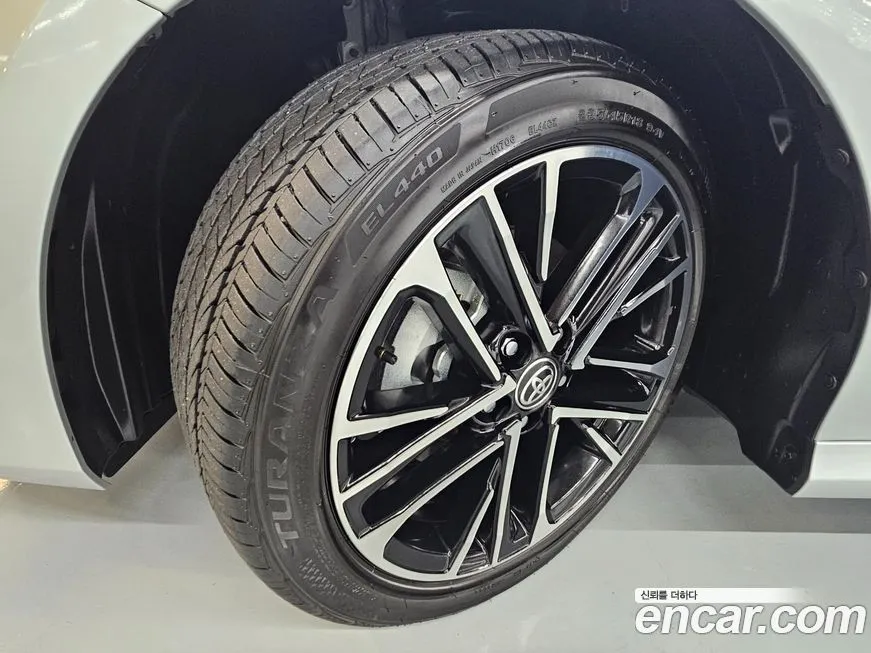 Toyota Camry 2025 из KR, фото 2