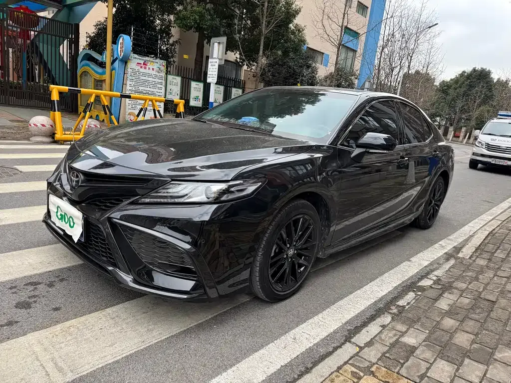 Toyota Camry 2023 из CN, фото 10