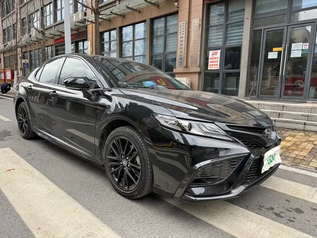Toyota Camry 2023 из CN, фото 9
