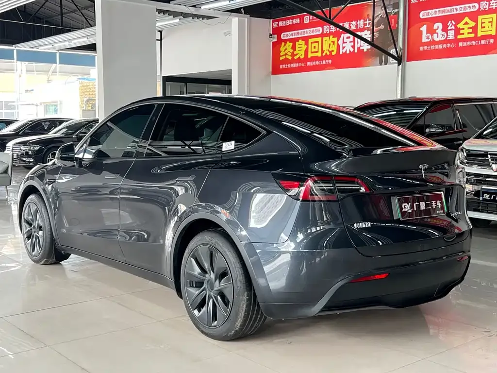 Tesla Model Y 2024 из CN, фото 6