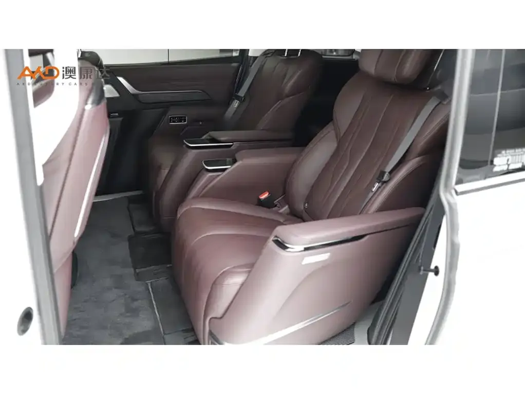 Buick Century 2023 из CN, фото 3