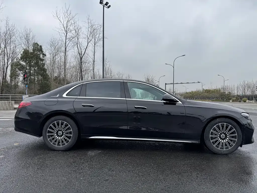 Mercedes-Benz E-Class 2024 из CN, фото 10