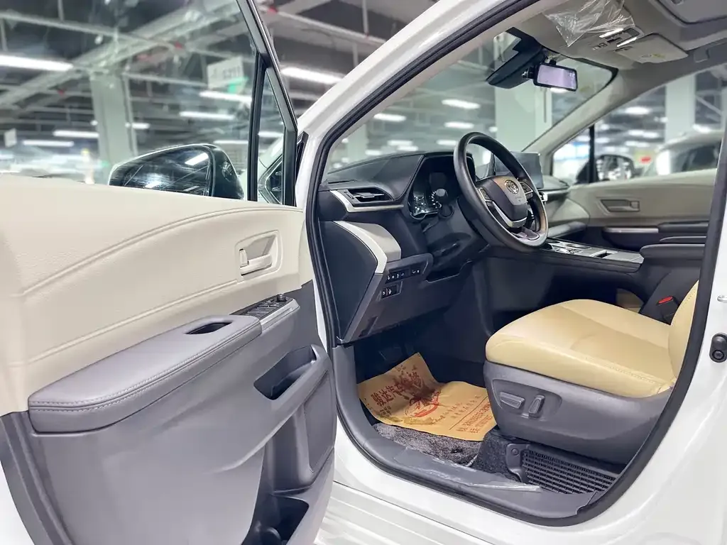 Toyota Sienna 2026 из CN, фото 7