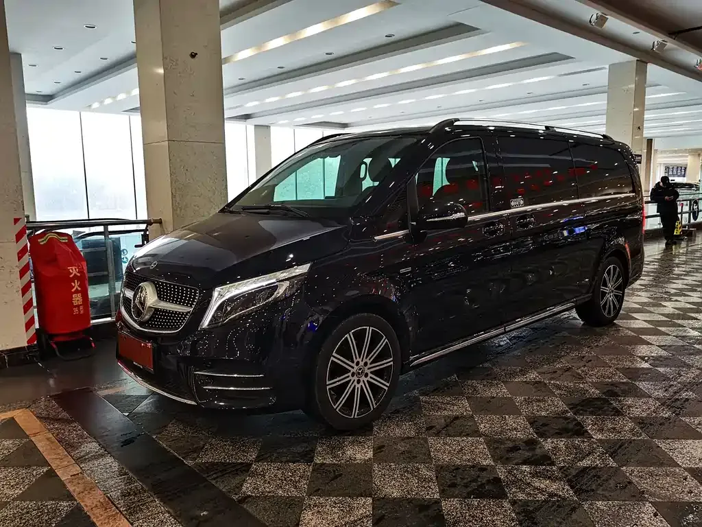 Mercedes-Benz V-Class 2022 из CN, фото 1