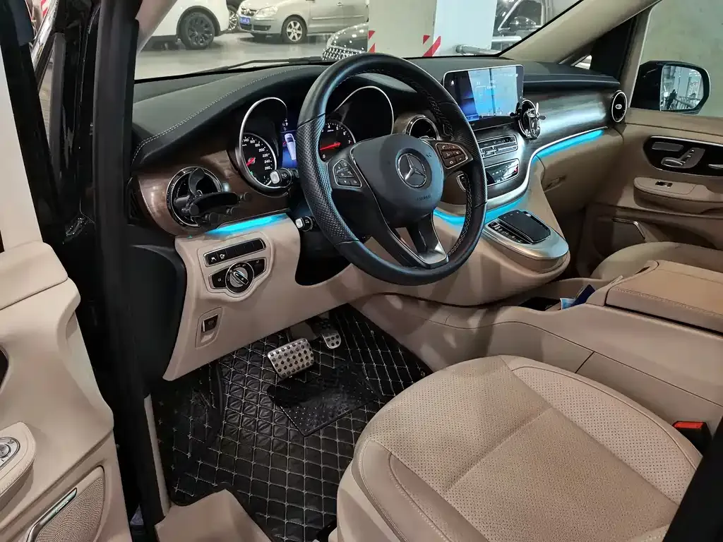 Mercedes-Benz V-Class 2022 из CN, фото 6