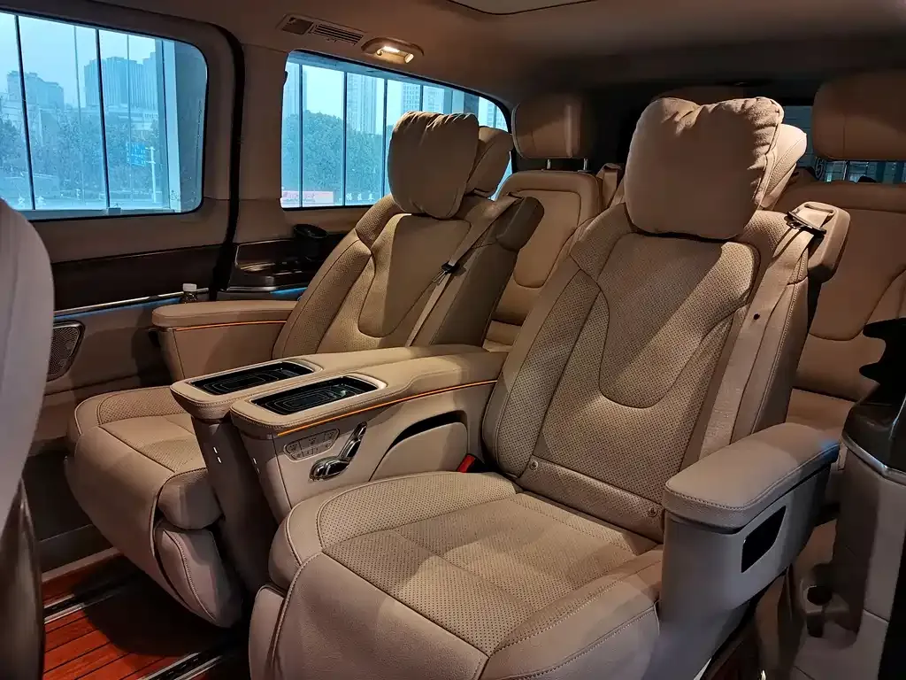 Mercedes-Benz V-Class 2022 из CN, фото 3