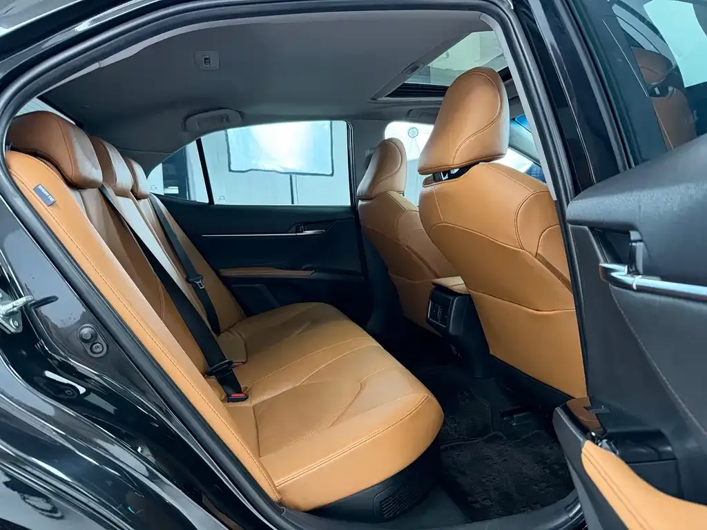 Toyota Camry 2023 из CN, фото 6