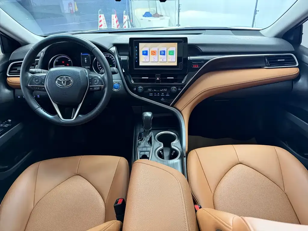 Toyota Camry 2023 из CN, фото 9