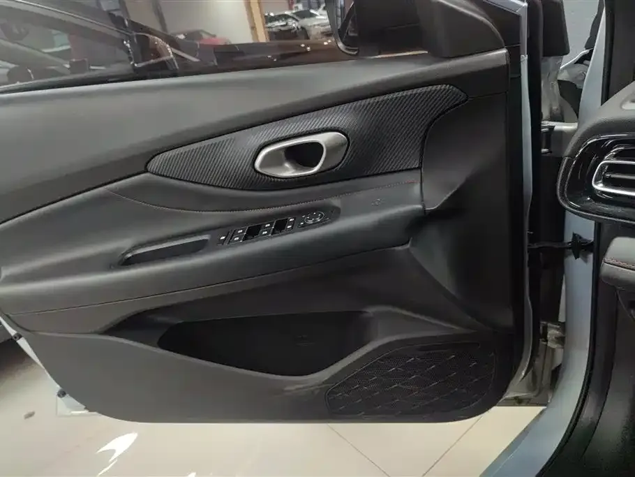 GAC Motor Shadow Leopard — фото 4