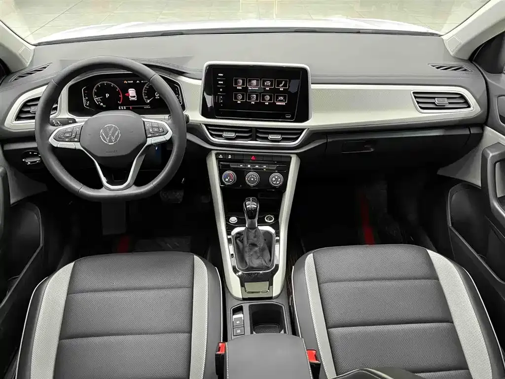 Volkswagen T-Roc 2023 из CN, фото 7