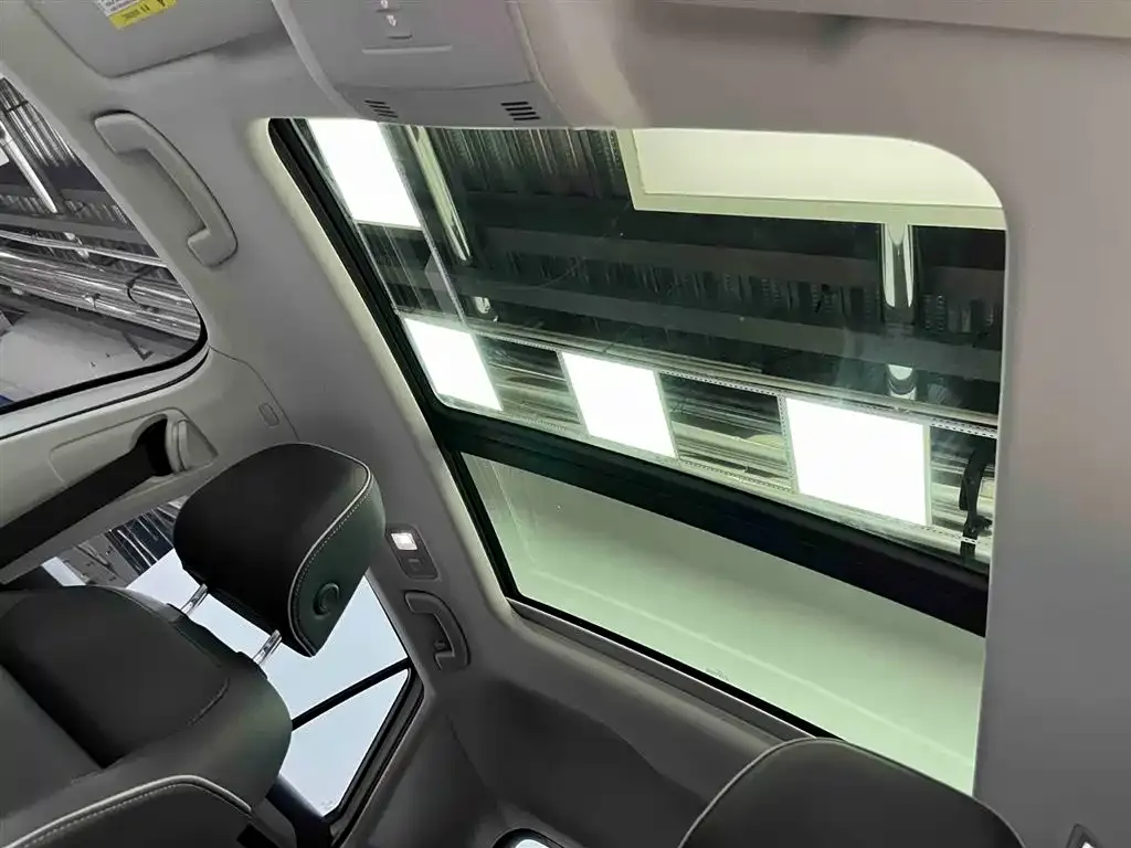 Volkswagen T-Roc 2023 из CN, фото 2