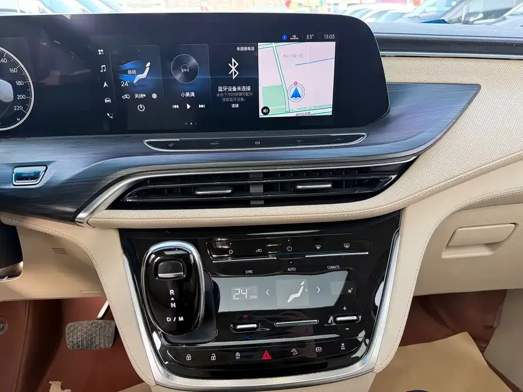 Buick GL8 2022 из CN, фото 10