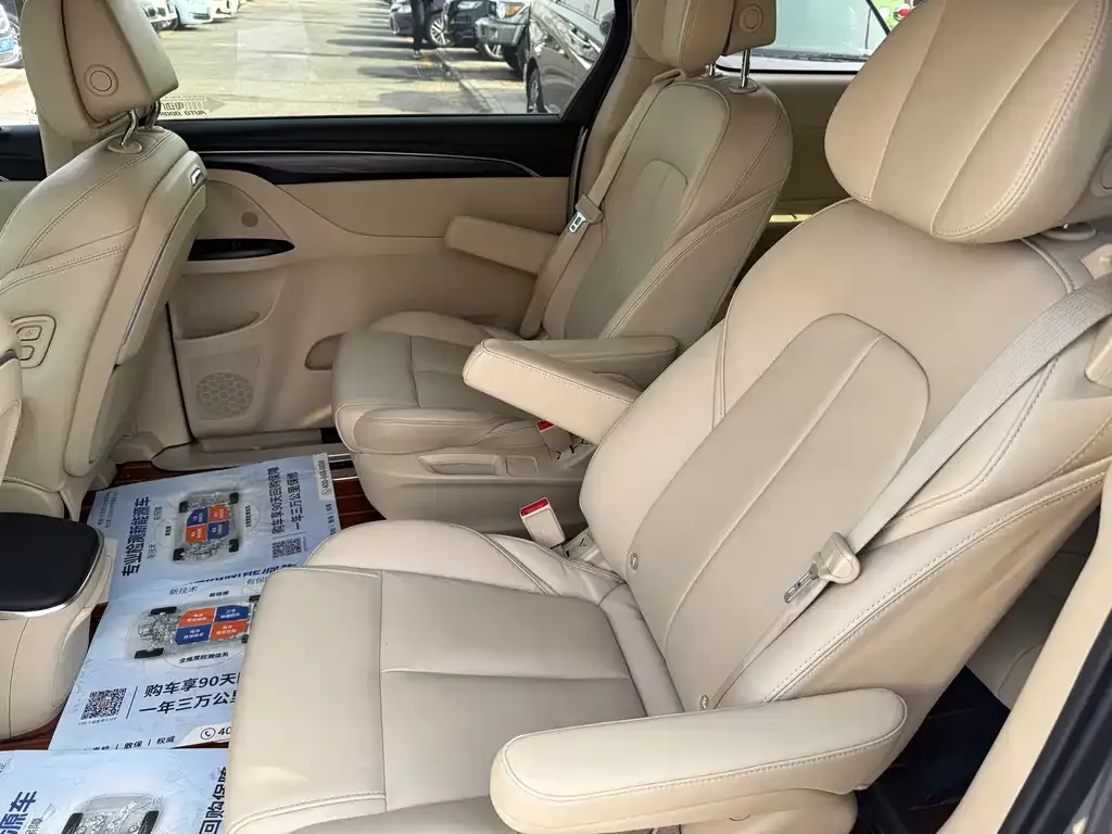 Buick GL8 2022 из CN, фото 6