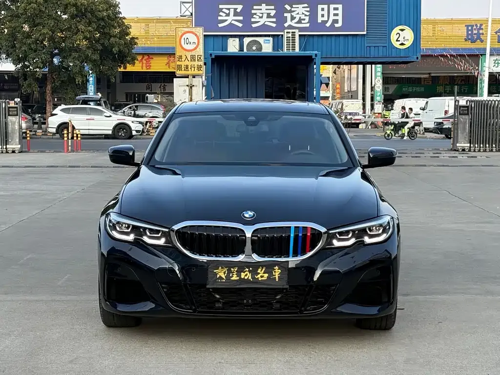 BMW 3 Series 2021 из CN, фото 2