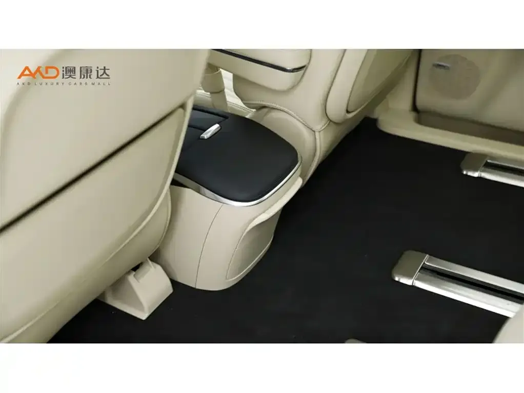 Buick GL8 2023 из CN, фото 9