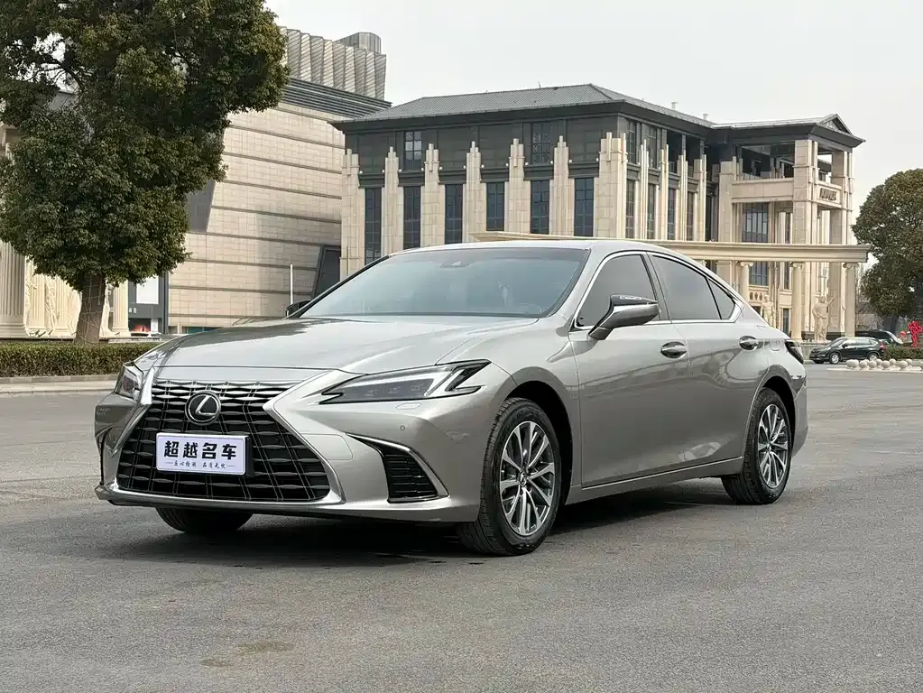 Lexus ES 2025 из CN, фото 1
