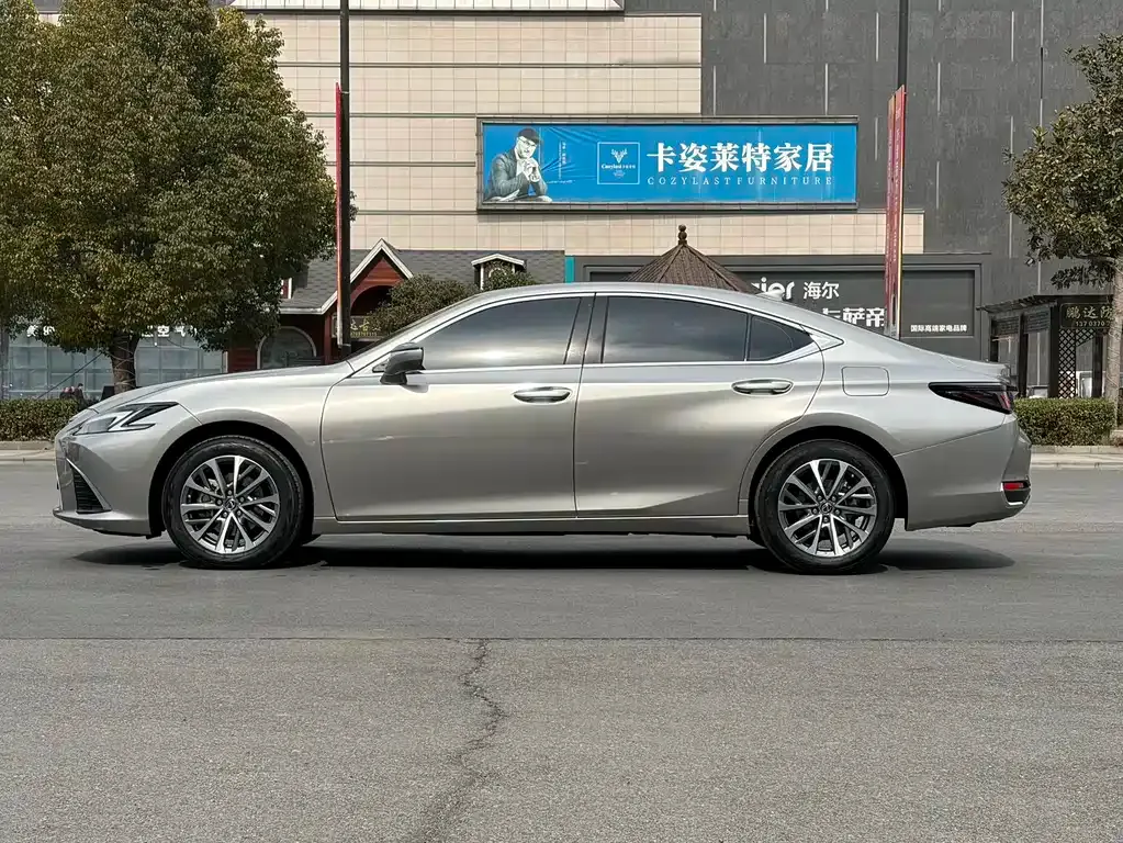 Lexus ES 2025 из CN, фото 10