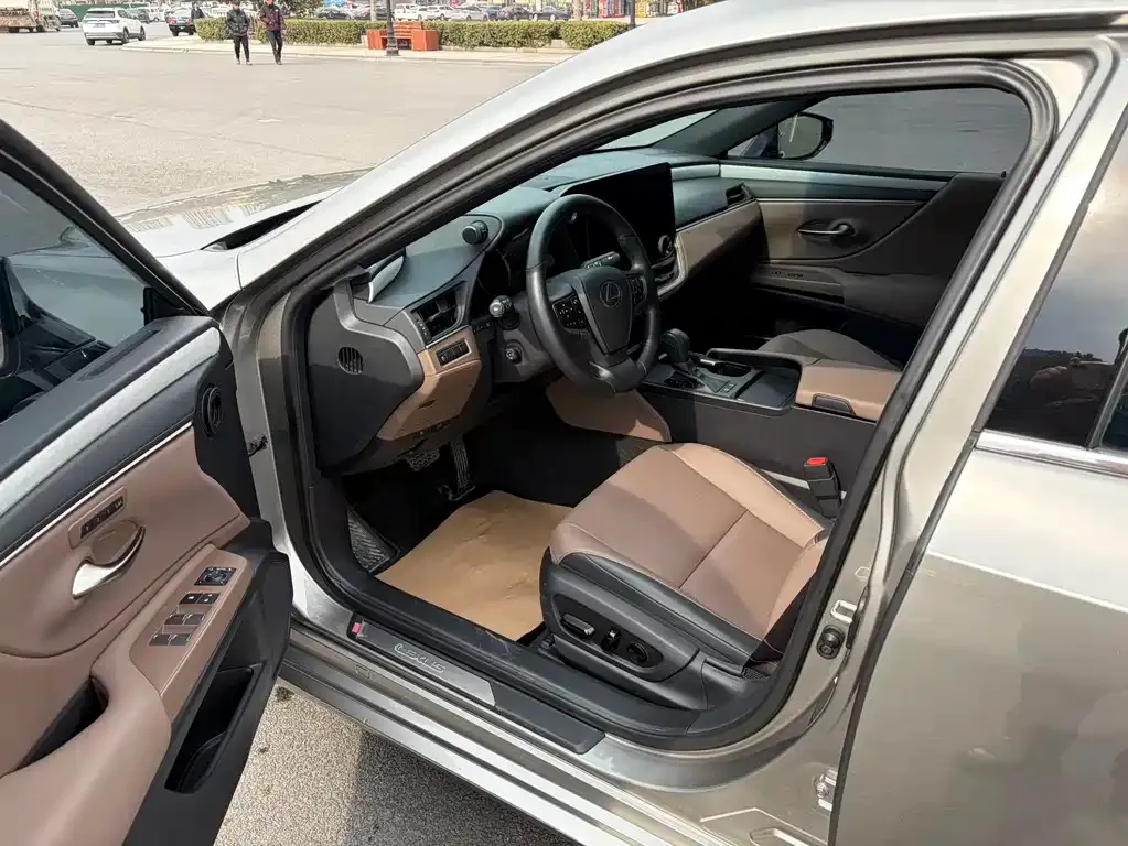 Lexus ES 2025 из CN, фото 7
