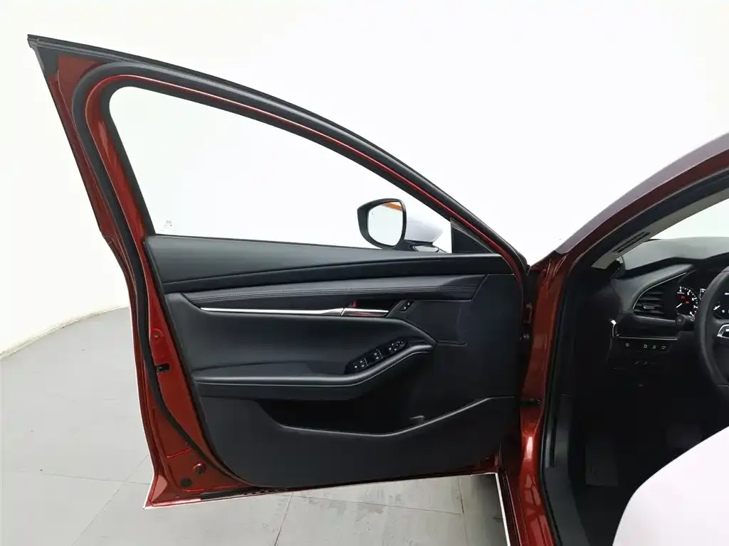 Mazda 3 Axela 2024 из CN, фото 9