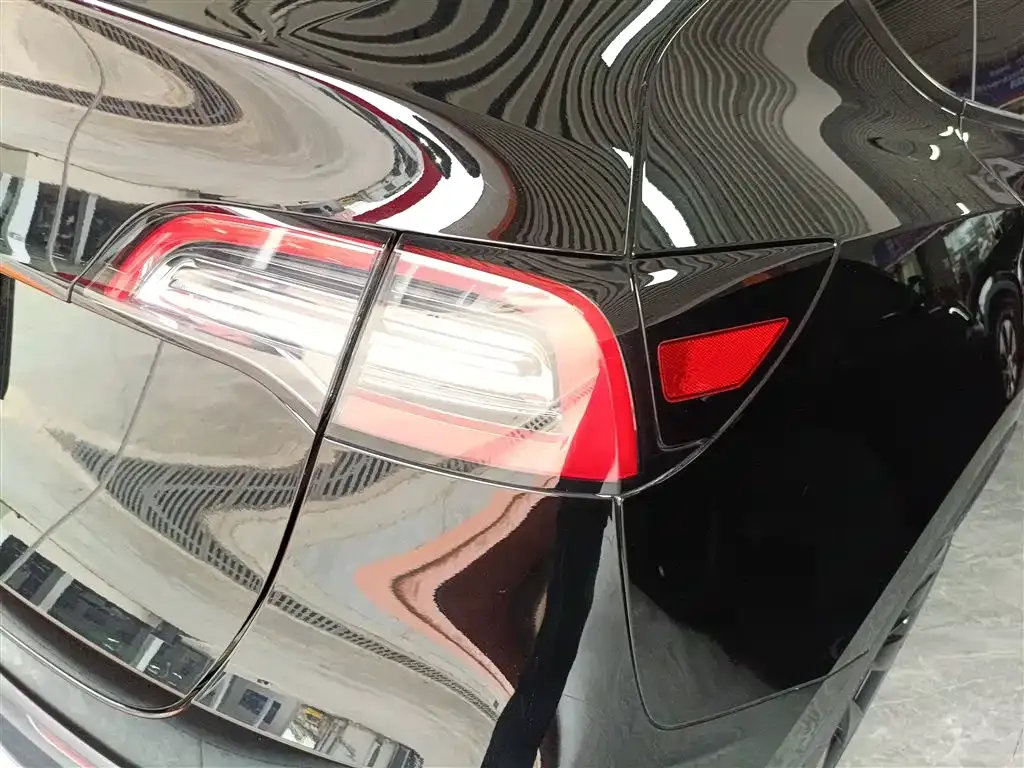 Tesla Model Y 2023 из CN, фото 10