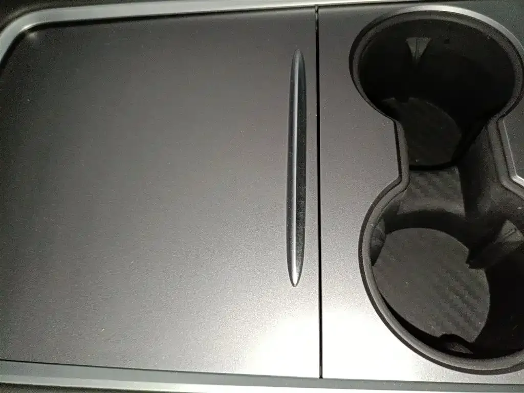 Tesla Model Y 2023 из CN, фото 2