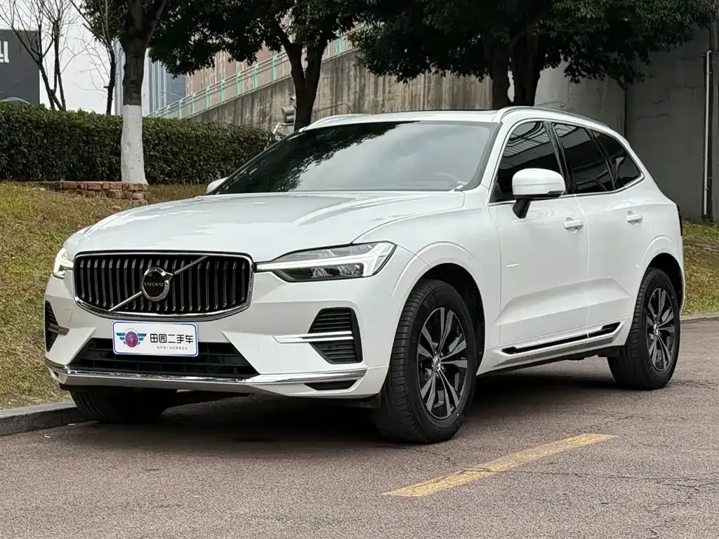 Volvo XC60 2024 из CN, фото 1
