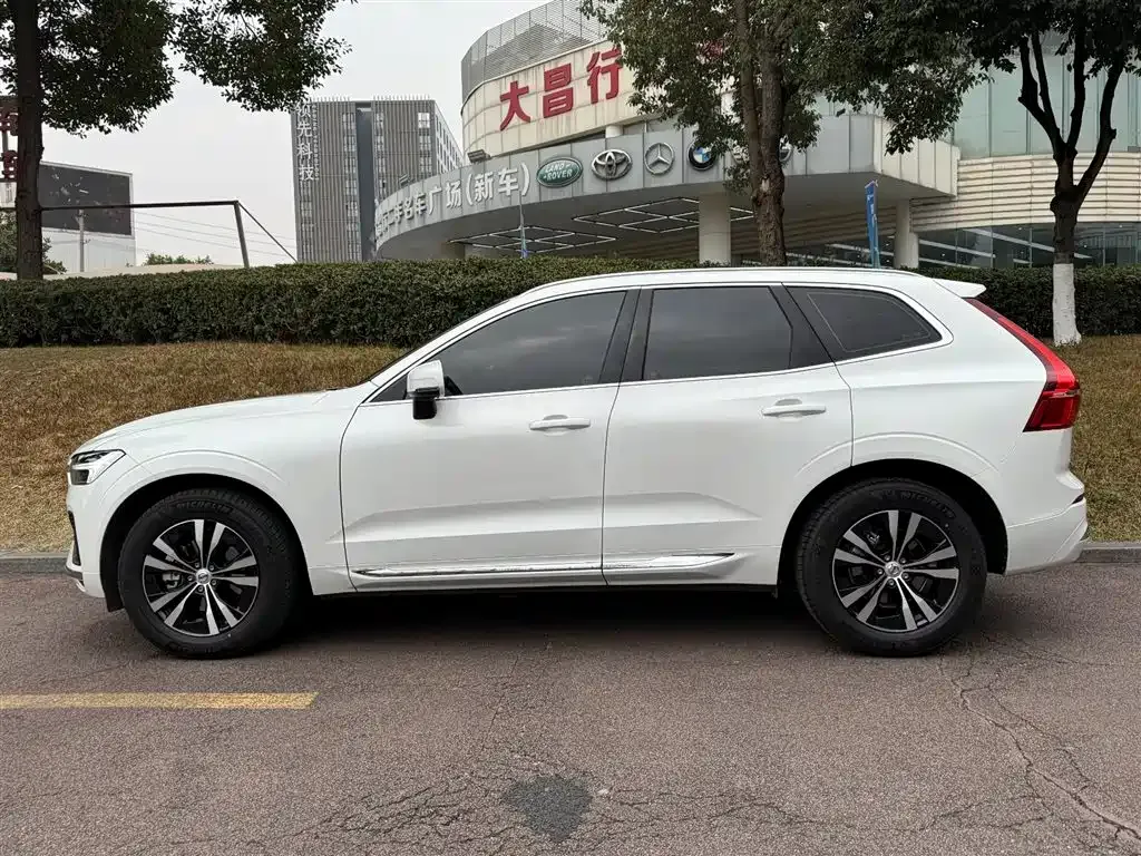 Volvo XC60 2024 из CN, фото 6