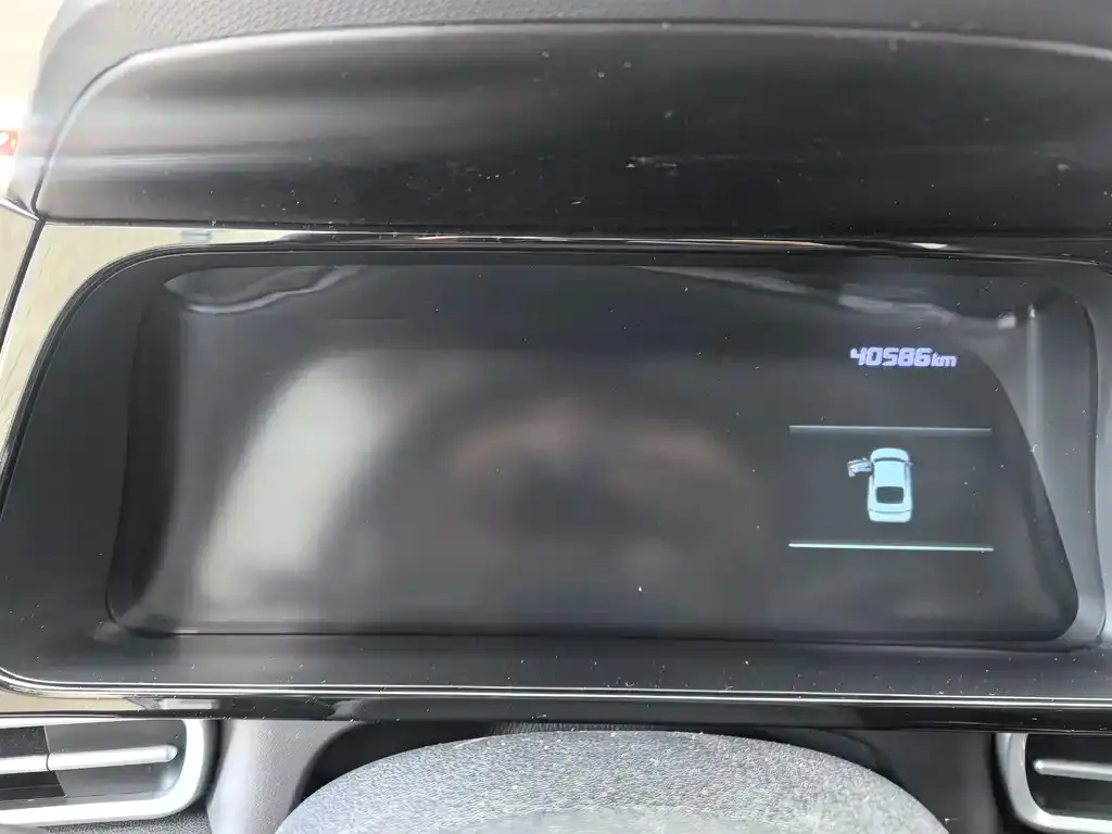 Hyundai Elantra — фото 2