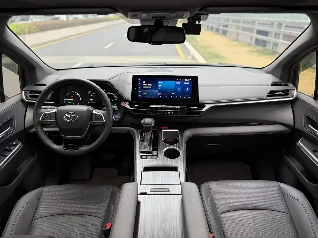 Toyota Sienna 2022 из CN, фото 9