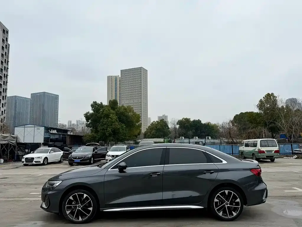 Audi A3 2025 из CN, фото 2