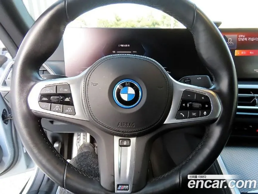 BMW i4 2022 из KR, фото 7