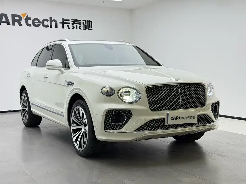 Bentley Bentayga 2021 из CN, фото 10