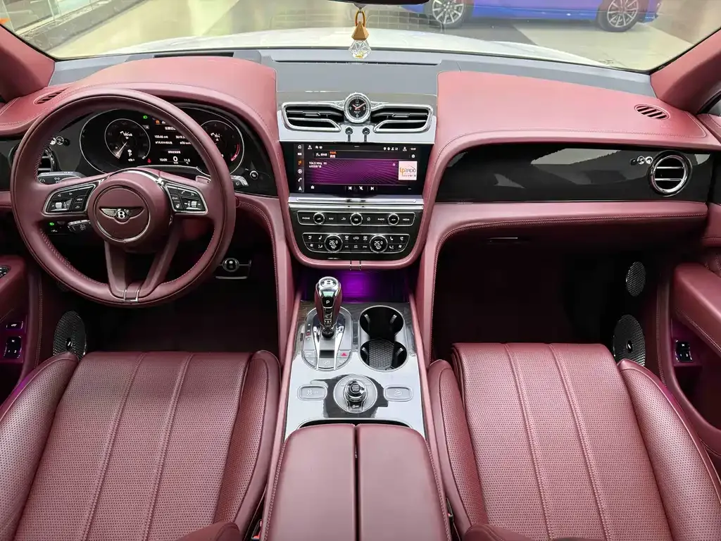 Bentley Bentayga 2021 из CN, фото 9