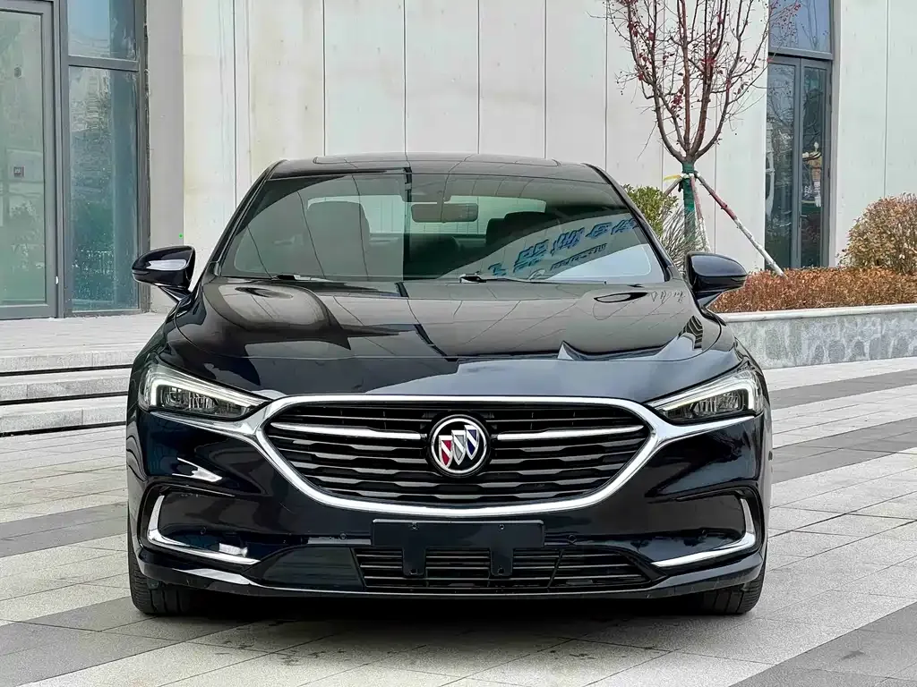 Buick LaCrosse — фото 6