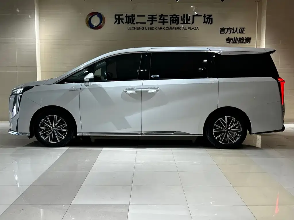 GAC Motor Trumpchi M8 — фото 3