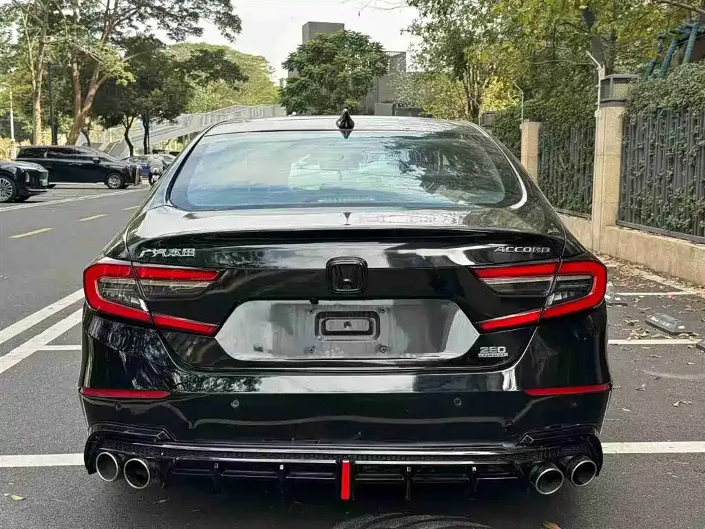 Honda Accord — фото 7