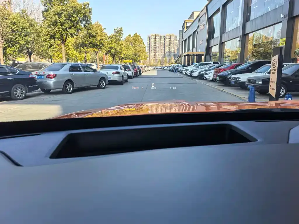 Ford Explorer 2023 из CN, фото 2