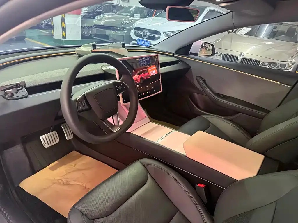 Tesla Model 3 — фото 6