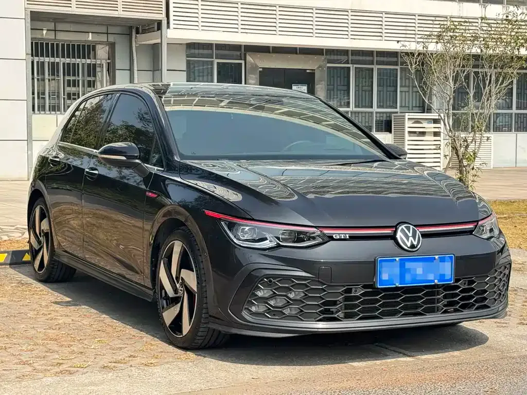 Volkswagen Golf GTI 2022 из CN, фото 1