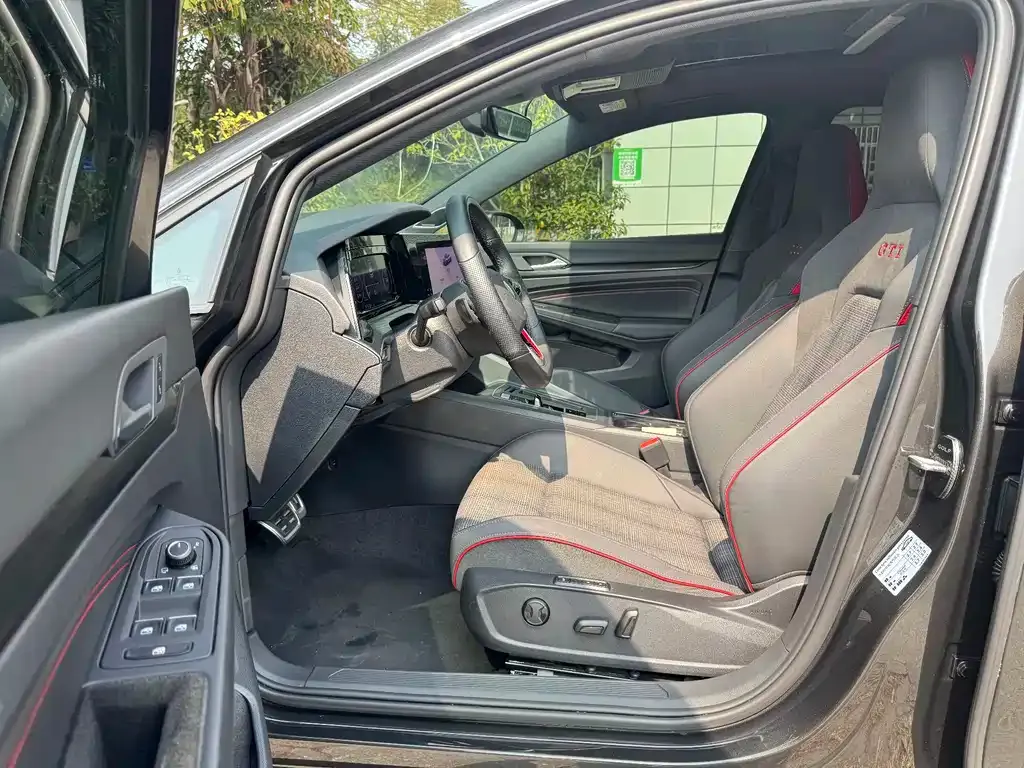 Volkswagen Golf GTI 2022 из CN, фото 7