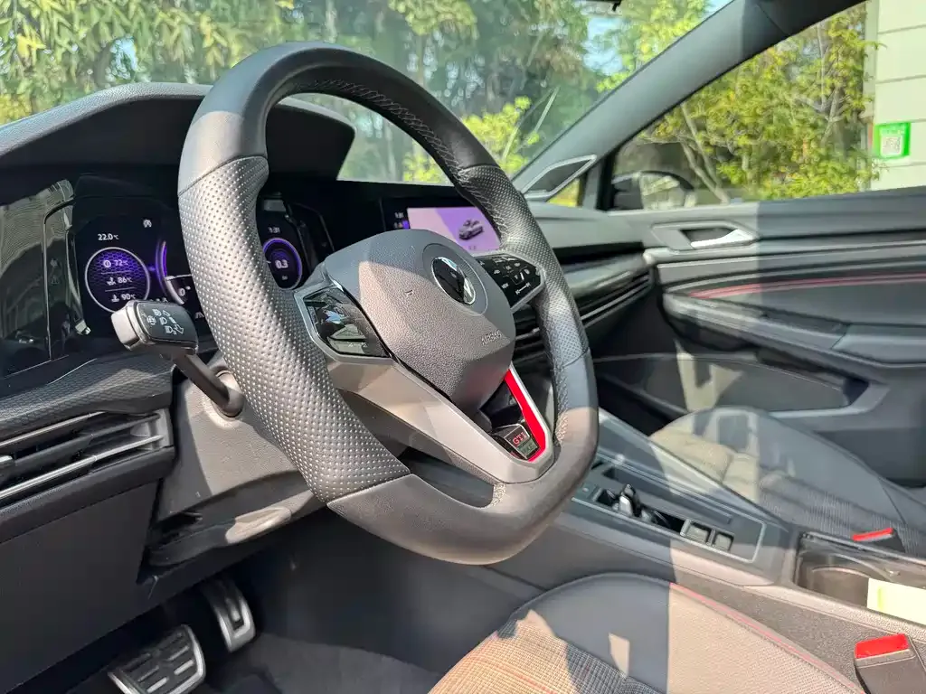 Volkswagen Golf GTI 2022 из CN, фото 2