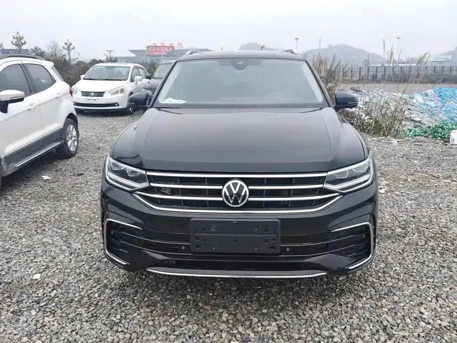 Volkswagen Tiguan L — фото 7
