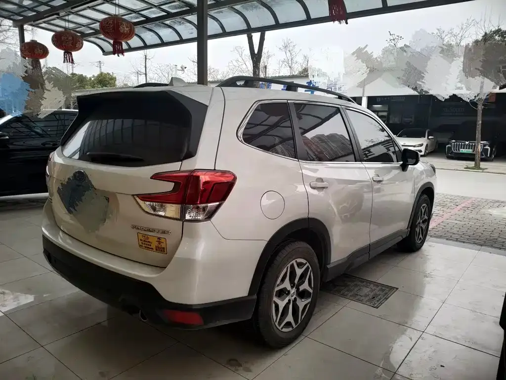 Subaru Forester — фото 10