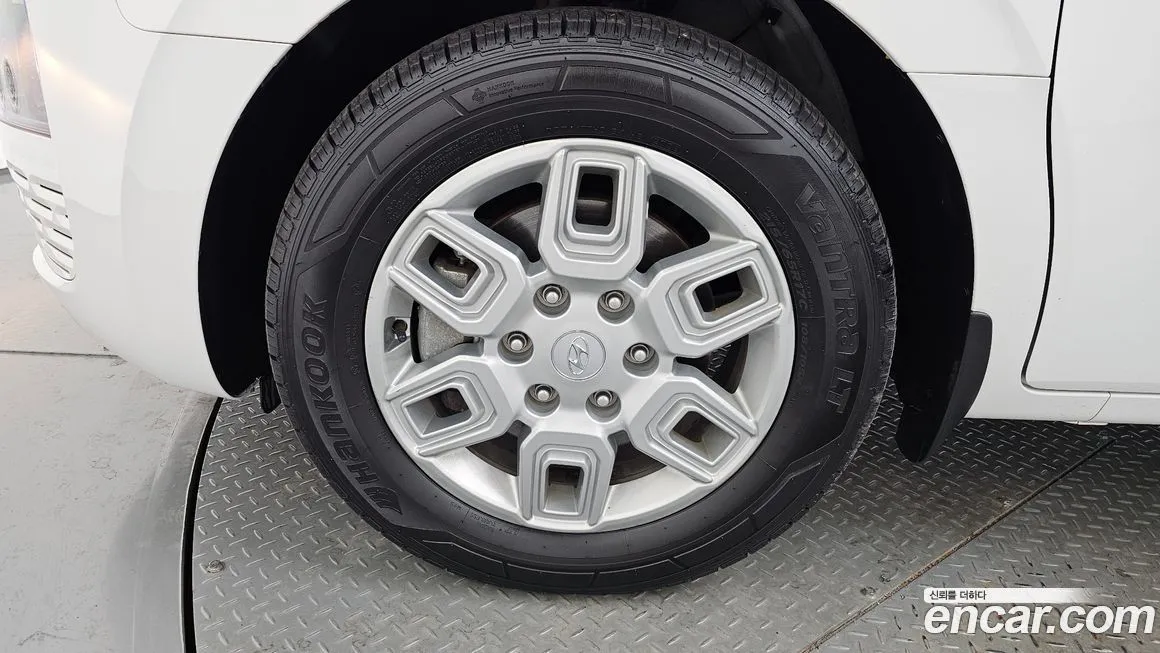 Hyundai Staria — фото 7