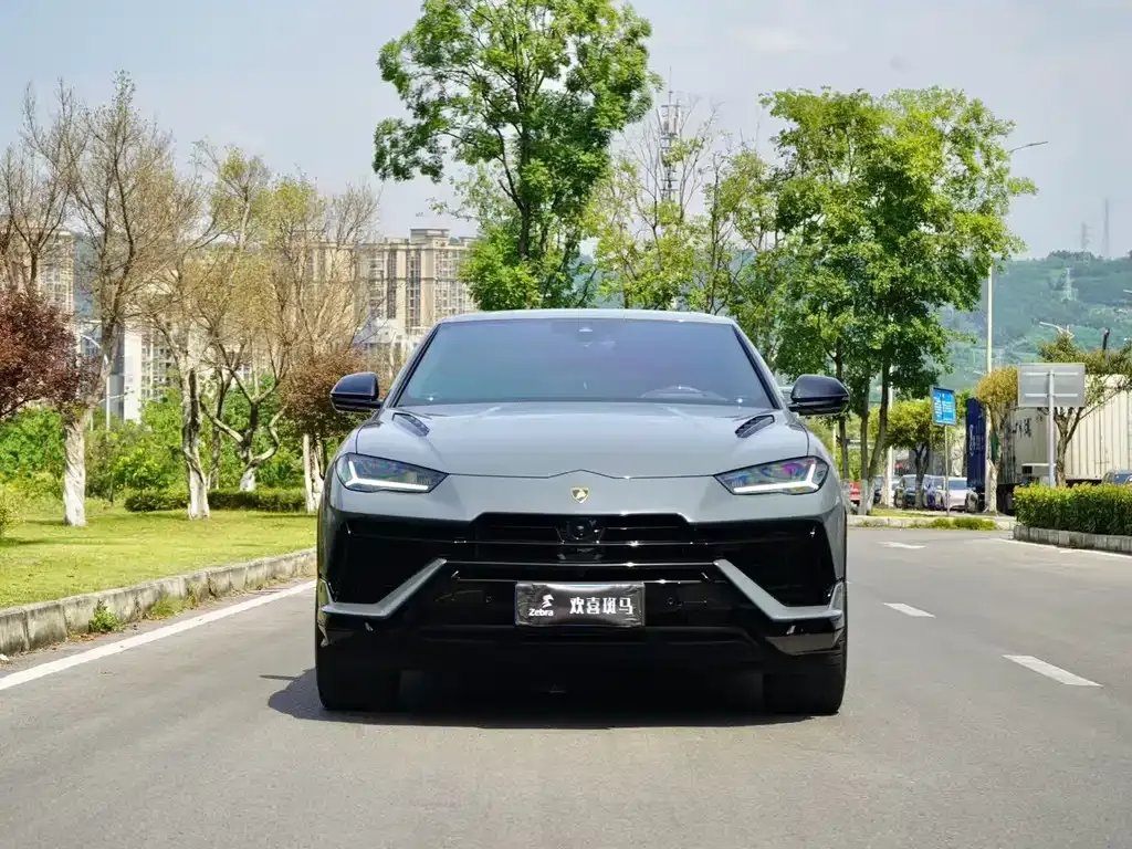 Lamborghini Urus — фото 9