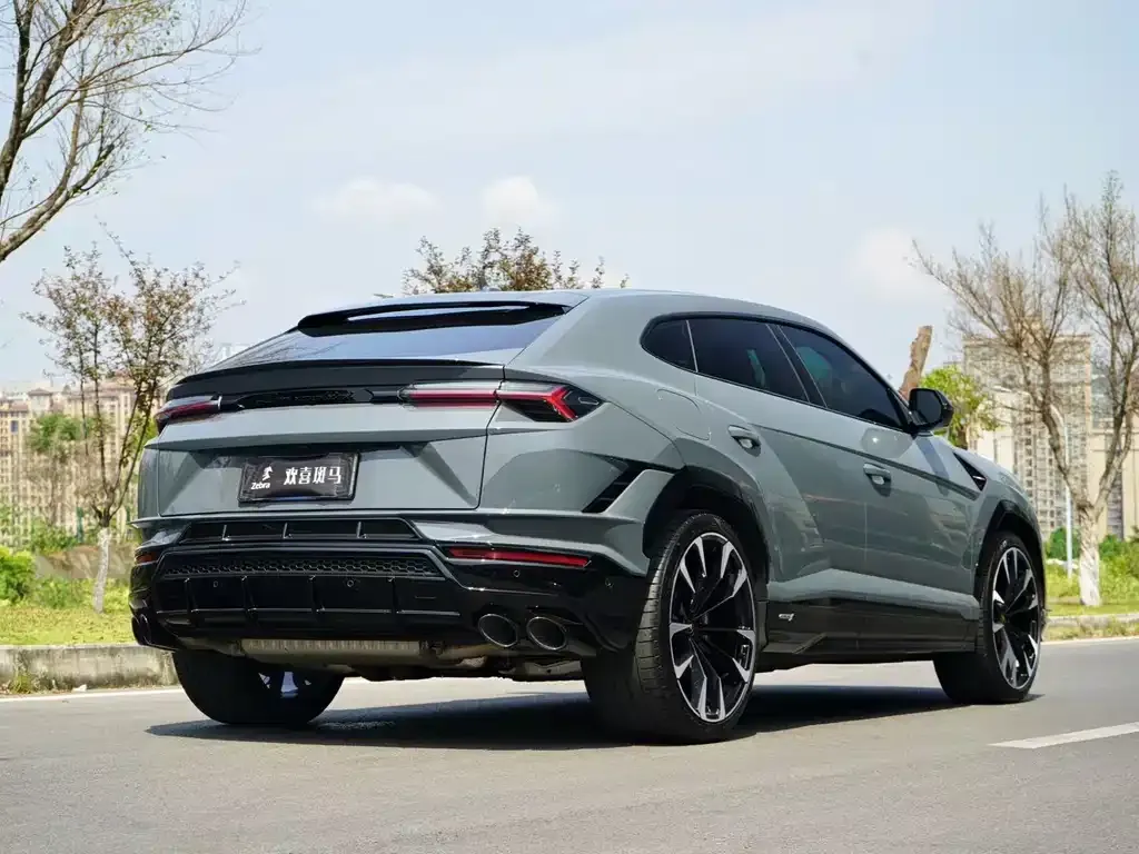 Lamborghini Urus — фото 2